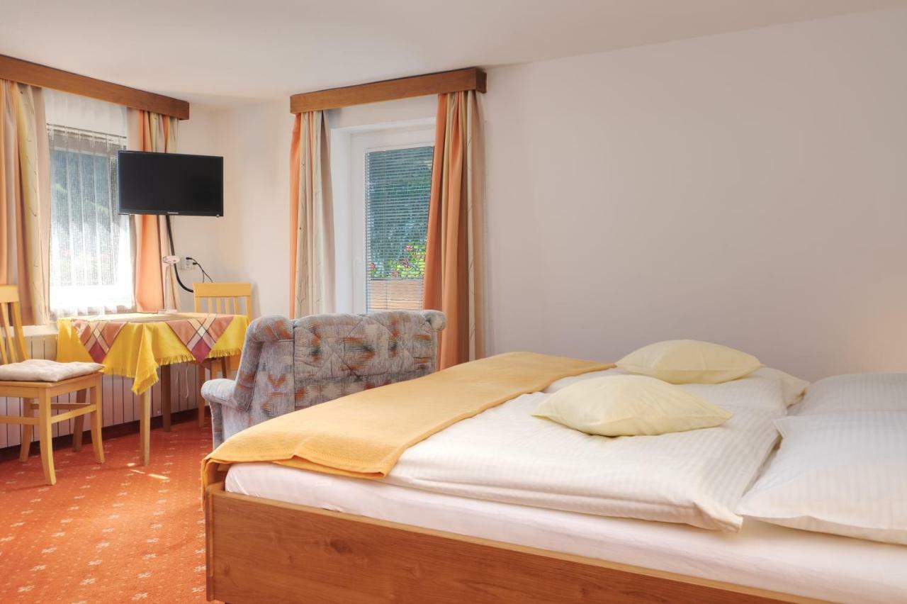 Landhaus Hinteregger Bad Kleinkirchheim Esterno foto