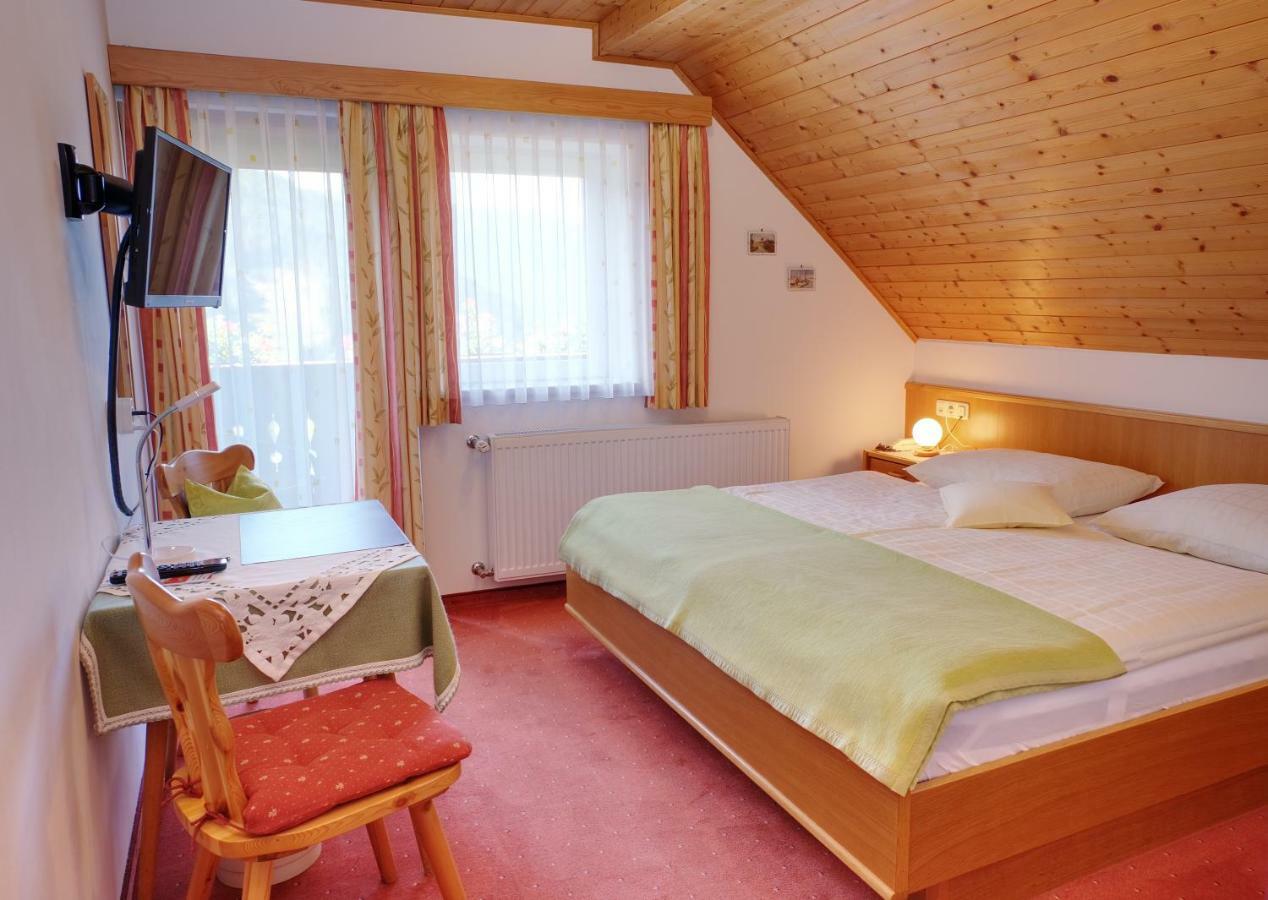 Landhaus Hinteregger Bad Kleinkirchheim Esterno foto